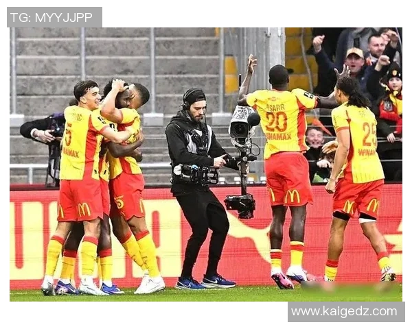 球迷炸锅:欧洲杯这一行为引热议!